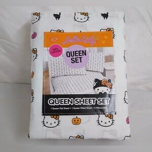 NIP Hello Kitty Halloween Queen Sheet Set - White w/ Pumpkins & Cats